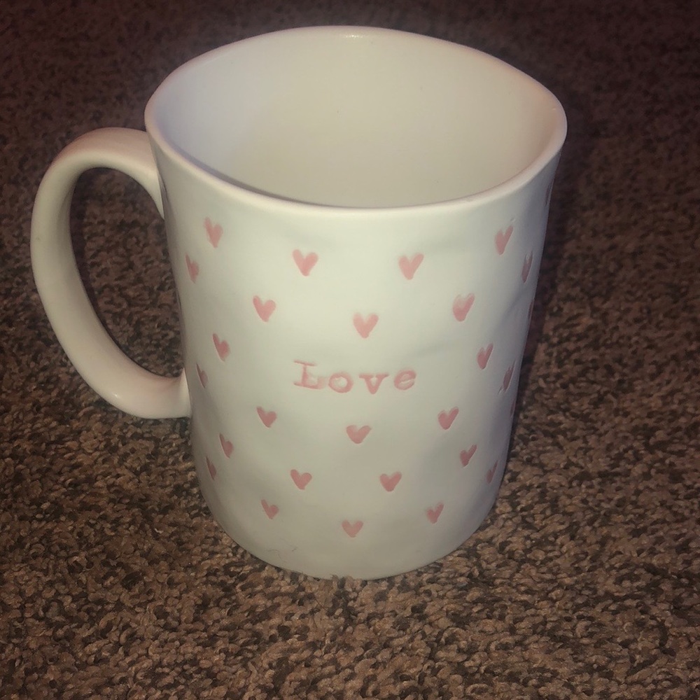 “love” mug